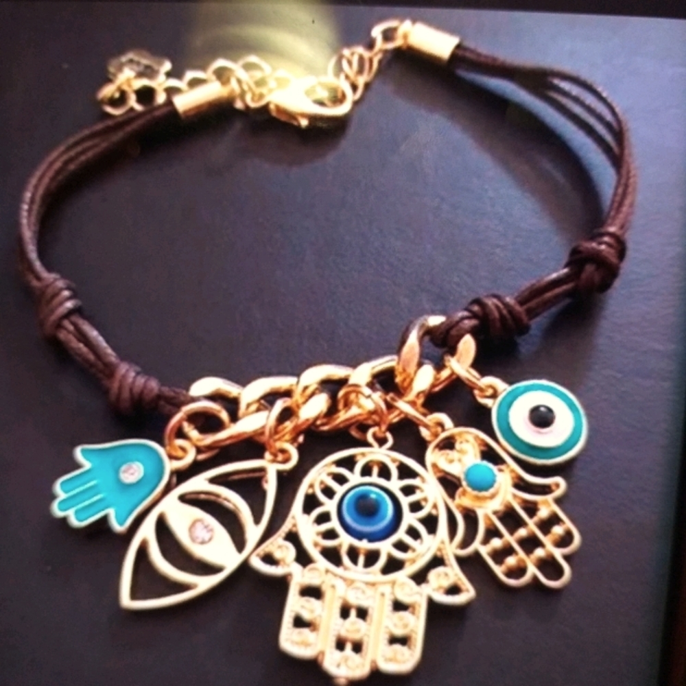 Hand of Fatima Harnsa Bracelet.